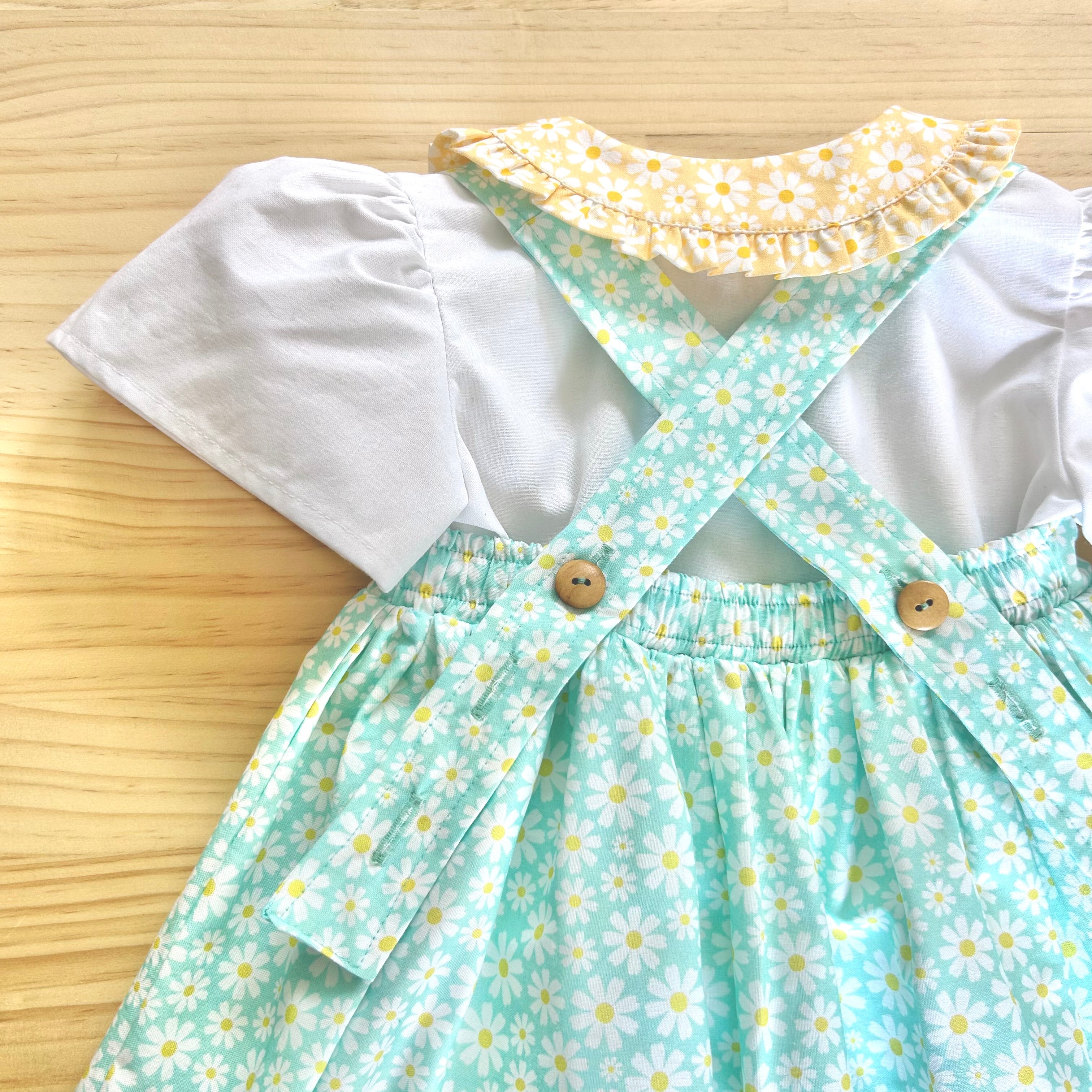 Blossom Pinny in Spearmint Floral