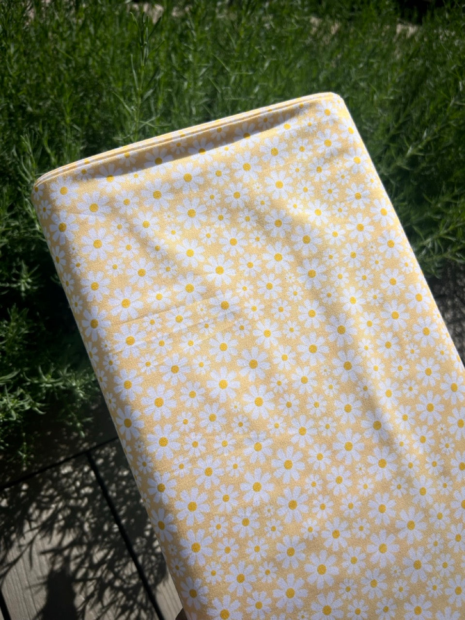 100% Cotton - Yellow Daisies