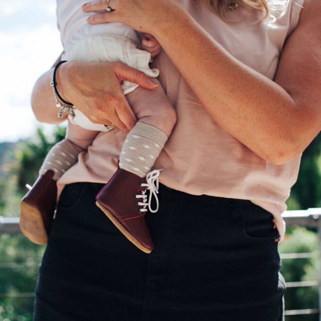 Lamington Merino Newborn Socks in Truffle